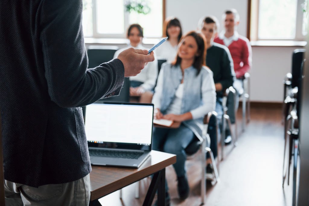 formation-coaching-entreprise-stress-resilience-conflits-equipe-thomas-hypnose-hypnothérapeute-blain-loire-atlantique-france